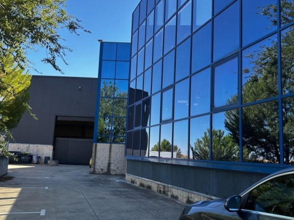Imagen 1 de NAVE INDUSTRIAL 2.000 m² | PARCELA 3.000 m² | 11 M ALTURA | 3 PÚENTES GRUA