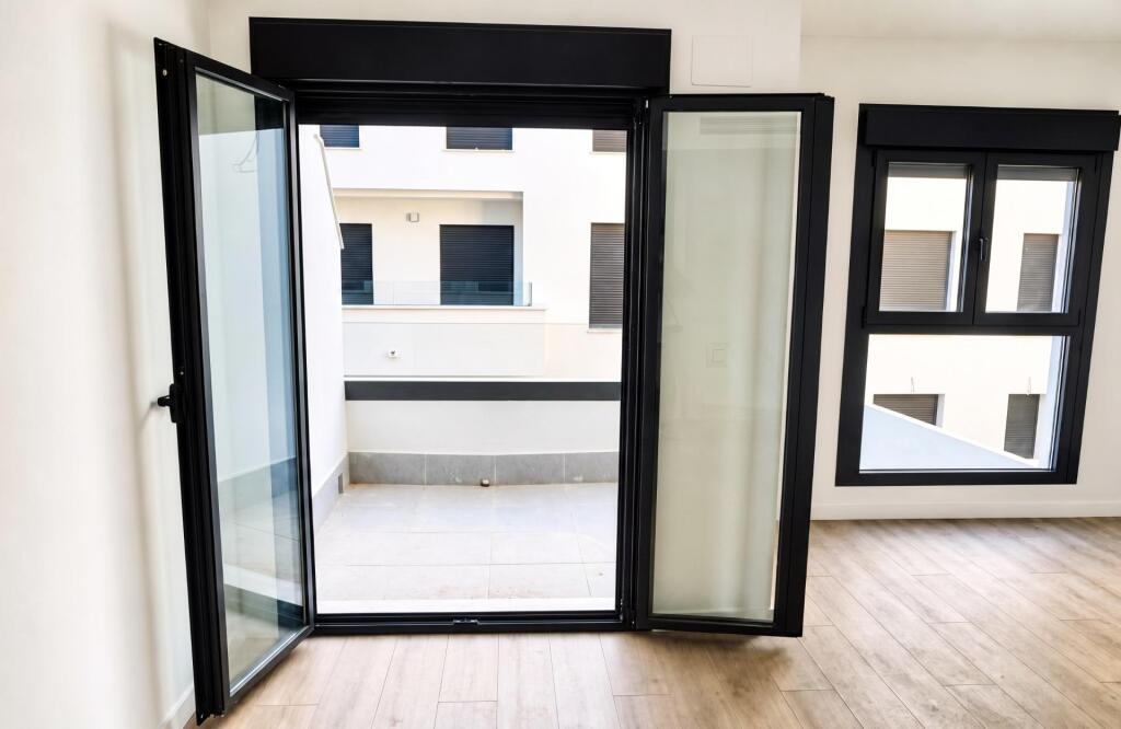 Imagen 2 de Piso moderno con terraza