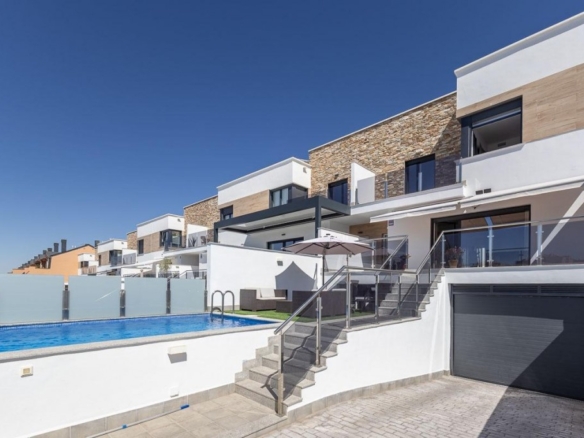 Imagen 1 de Casa-Chalet en Venta en Granada Granada BOLA DE ORO