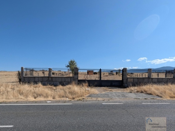 Imagen 1 de Suelo urbanizable en Venta en Torrecaballeros Segovia