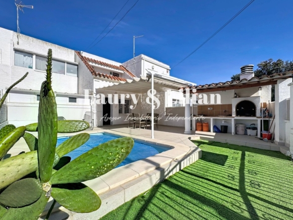 piscina y licencia turística