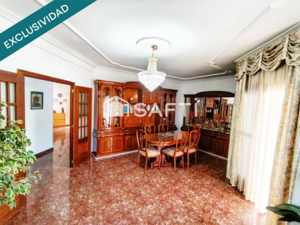 Imagen 3 de AMPLIA VIVIENDA DE 4 DORMITORIOS CON ALMACÉN/GARAJE INDEPENDIENTE DE 94 M² EN NAVAHERMOSA – MONTES DE TOLEDO