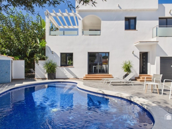 piscina y garaje