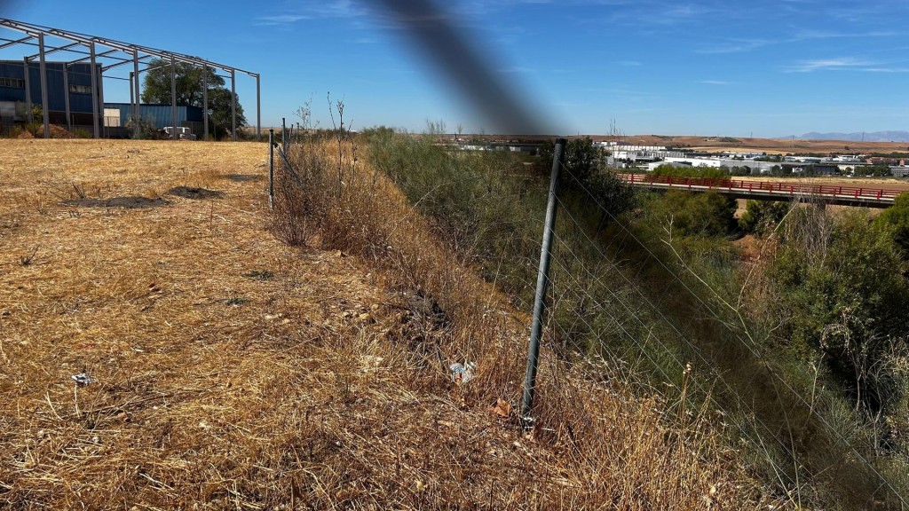 Imagen 4 de PARCELA INDUSTRIAL DE 1.500 m² EN POLIGONO LOS FRAILES – DAGANZO DE ARRIBA– 300.000 €