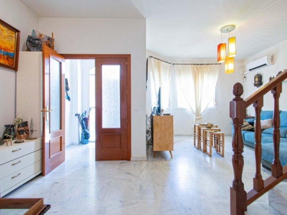 Imagen 2 de Magnífica vivienda adosada en Espartinas