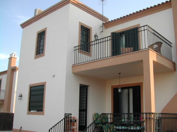Imagen 1 de Espectacular chalet independiente en Burguillos con piscina