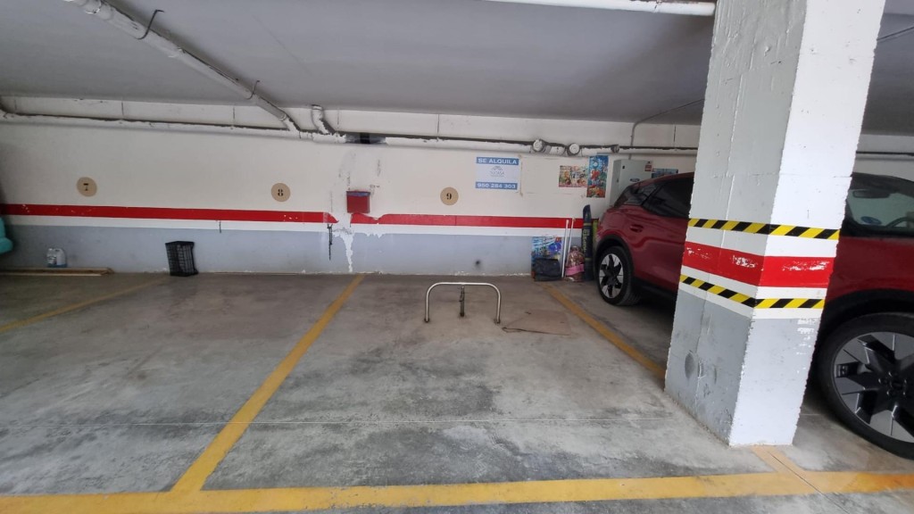 Imagen 2 de Oportunidad de Alquiler: Garaje en Las Salinas