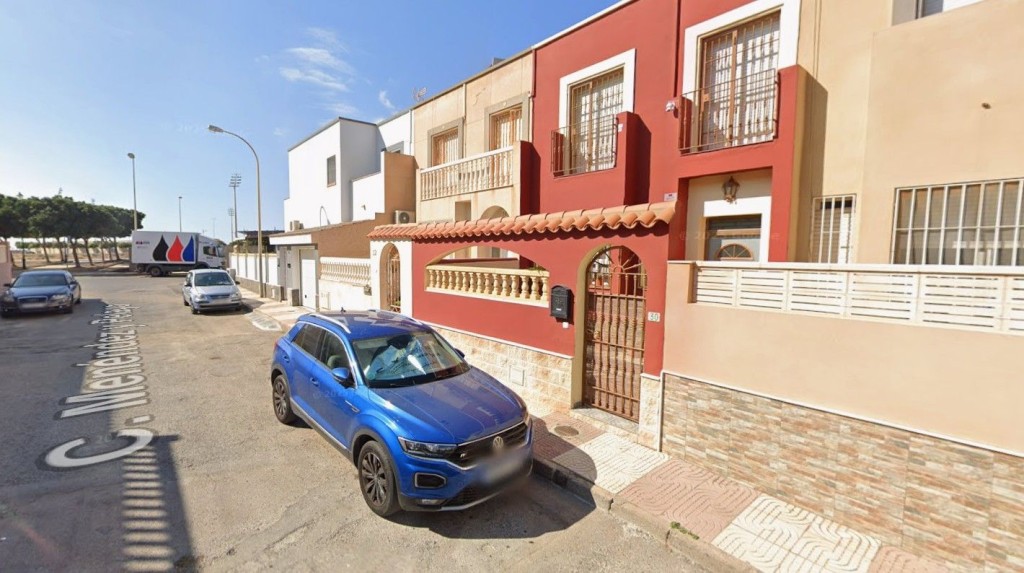 Imagen 1 de Casa-Chalet en Venta en Roquetas De Mar Almería