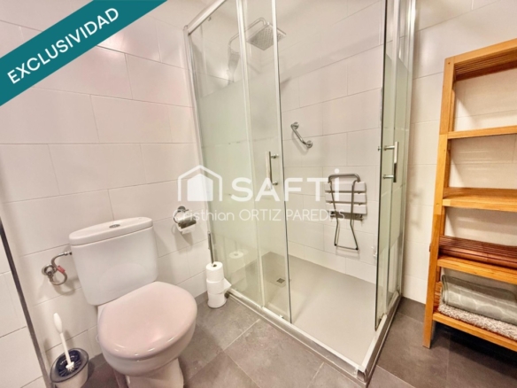 Imagen 4 de Se vende piso en primera línea con piscina