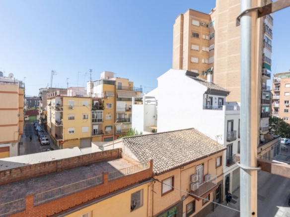 Imagen 2 de Piso en Venta en Granada Granada ZAIDIN