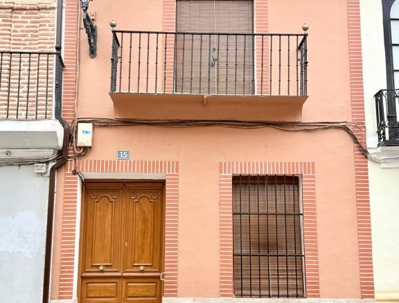 Imagen 1 de Adosada en Venta en Nava Del Rey Valladolid