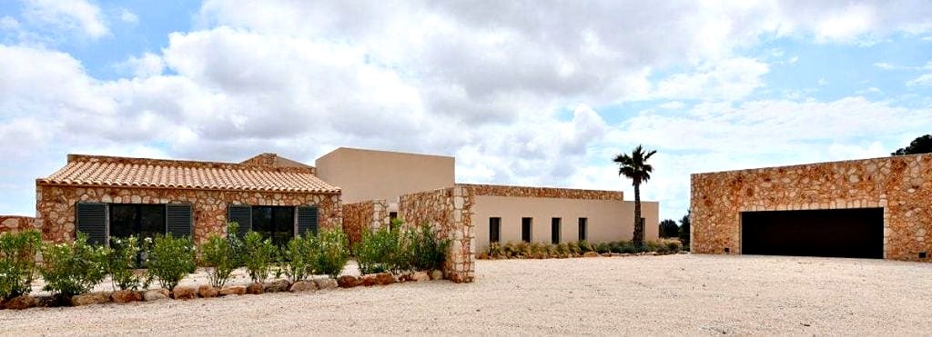 Imagen 2 de Casa de campo-Masía en Venta en Campos Baleares