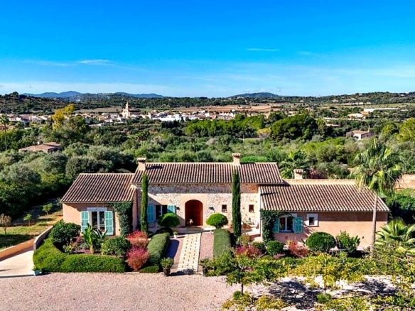 Imagen 3 de Casa de campo-Masía en Venta en Sant Llorenç Des Cardassar Baleares
