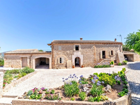Imagen 3 de Casa de campo-Masía en Venta en Sant Llorenç Des Cardassar Baleares