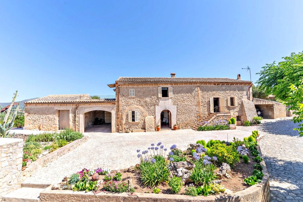 Imagen 3 de Casa de campo-Masía en Venta en Sant Llorenç Des Cardassar Baleares