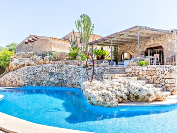 Imagen 4 de Casa de campo-Masía en Venta en Sant Llorenç Des Cardassar Baleares
