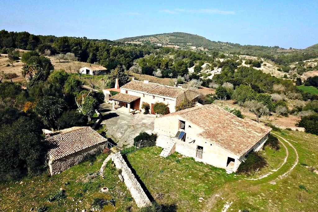 Imagen 2 de Casa de campo-Masía en Venta en Sant Llorenç Des Cardassar Baleares