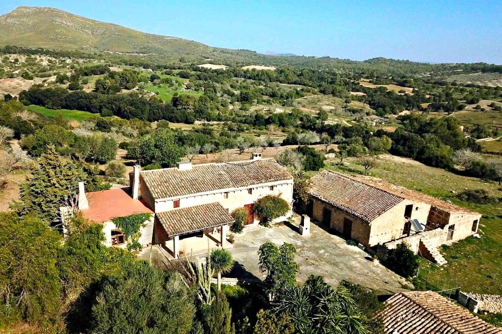 Imagen 1 de Casa de campo-Masía en Venta en Sant Llorenç Des Cardassar Baleares