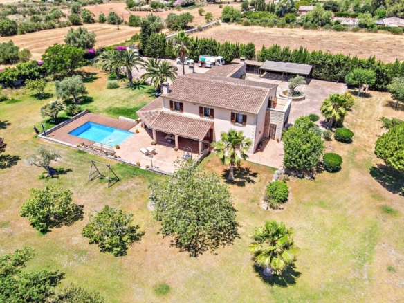 Imagen 2 de Casa de campo-Masía en Venta en Manacor Baleares