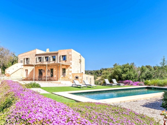 Imagen 2 de Casa de campo-Masía en Venta en Manacor Baleares