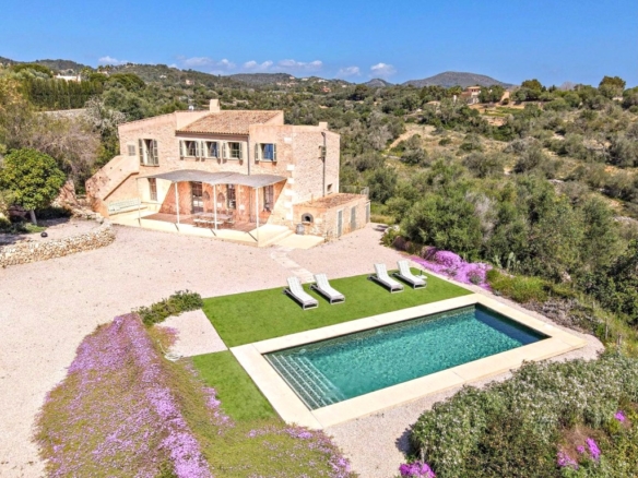 Imagen 1 de Casa de campo-Masía en Venta en Manacor Baleares