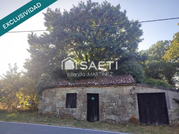 Imagen 3 de Finca urbana en Trasmonte (Ames) con edificación para rehabilitar