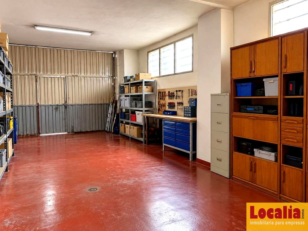Imagen 3 de Amplio y versátil local en venta en Santander