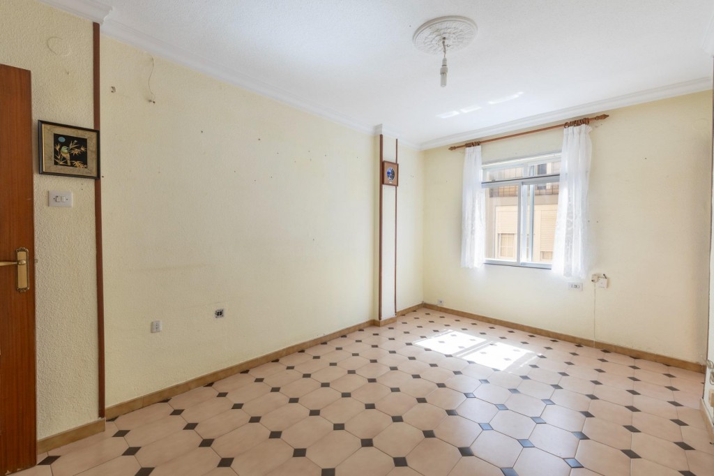 Imagen 4 de Piso en Venta en Granada Granada ZAIDIN