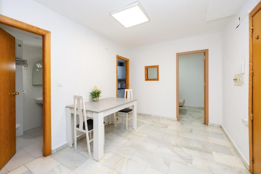 Imagen 2 de Piso en Venta en Cenes De La Vega Granada