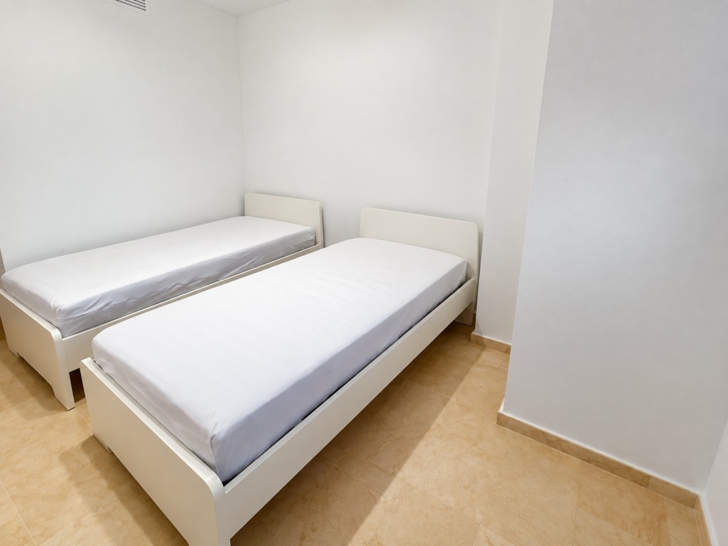 Imagen 3 de SEPTIEMBRE A JUNIO ALQUILER DE PISO DE 2 HABITACIONES CON GARAJE Y ¡CERCA DE LA PLAYA!SEPTIEMBRE A JUNIO