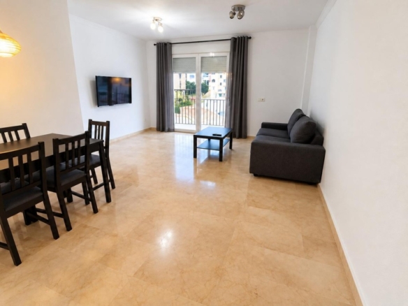 Imagen 1 de SEPTIEMBRE A JUNIO ALQUILER DE PISO DE 2 HABITACIONES CON GARAJE Y ¡CERCA DE LA PLAYA!SEPTIEMBRE A JUNIO