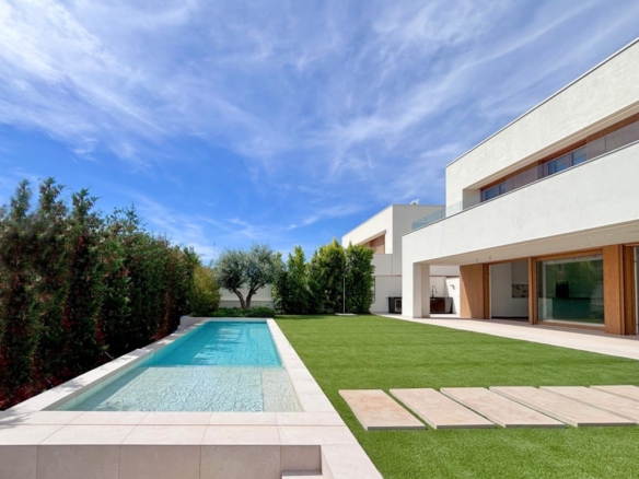 Imagen 1 de Cala Blanca · Arquitectura