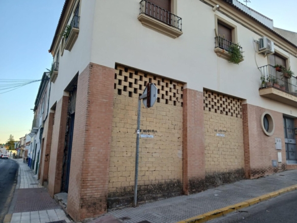 Imagen 2 de ¡GRAN OPORTUNIDAD DE INVERSIÓN O PROYECTO PERSONAL EN BOLLULLOS DE LA MITACIÓN!