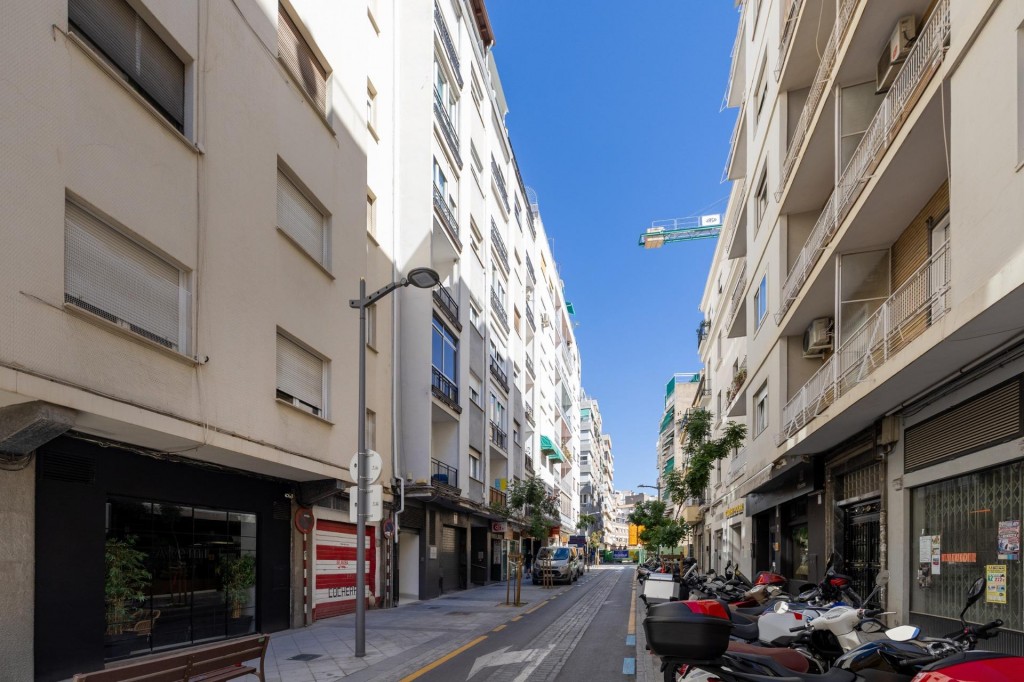 Imagen 2 de Piso en Venta en Granada Granada CENTRO