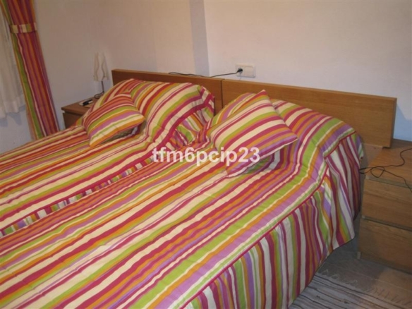 Imagen 4 de Apartamento en Venta en Casares Málaga