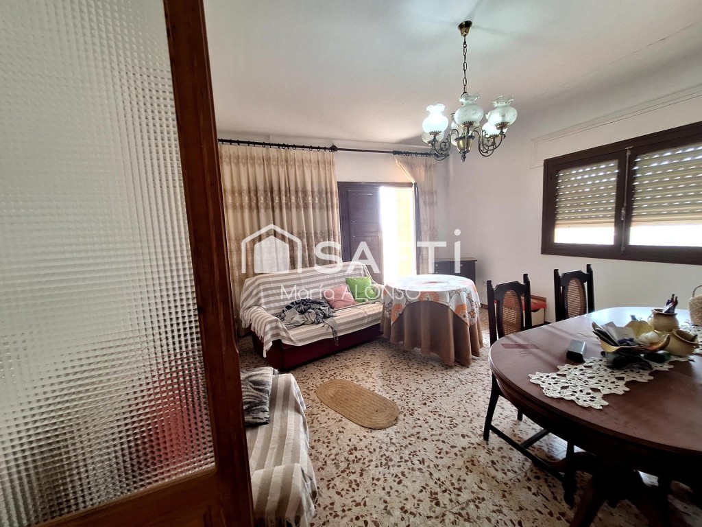 Imagen 2 de Amplia vivienda