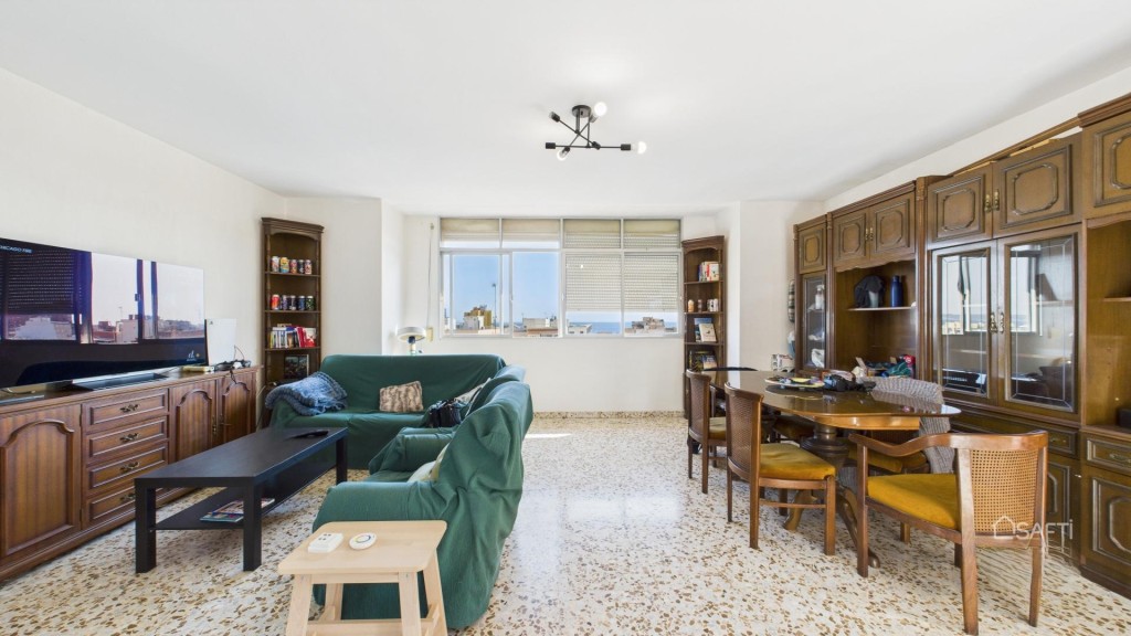 Imagen 2 de Àtico a la venta - Potencial indudable - Vista al mar - C/ Ricardo Ortega - Palma
