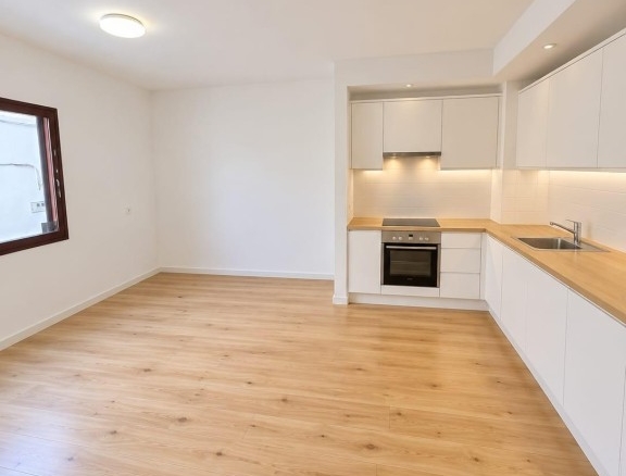 Imagen 1 de Apartamento de 2 dormitorios con plaza de parking en Cabo Blanco