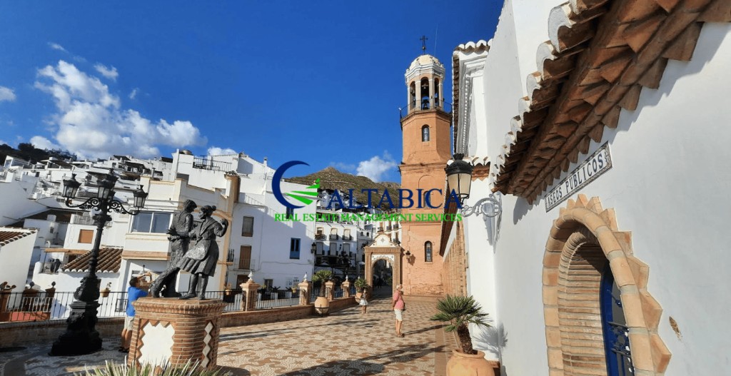 Imagen 3 de Casa de campo-Masía en Venta en Competa Málaga