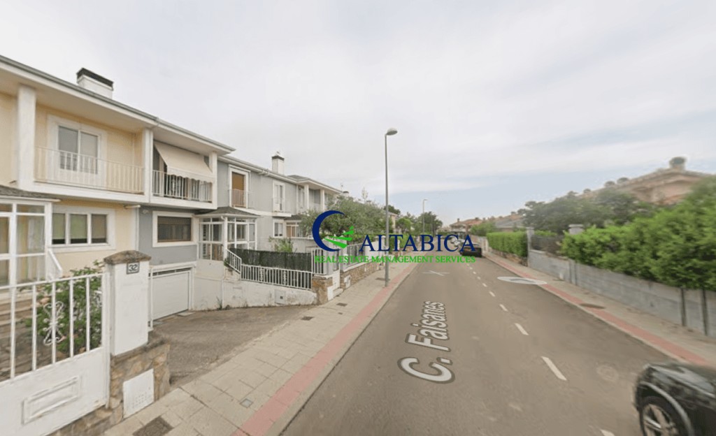 Imagen 1 de Casa-Chalet en Venta en Santa Marta De Tormes Salamanca