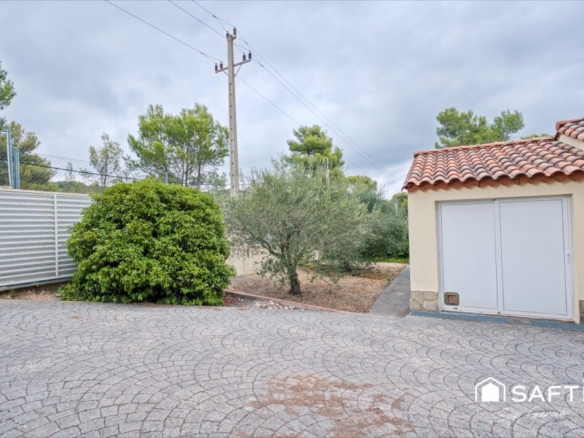 Imagen 3 de Casa con potencial ubicada en parcela 1000 m² Querol