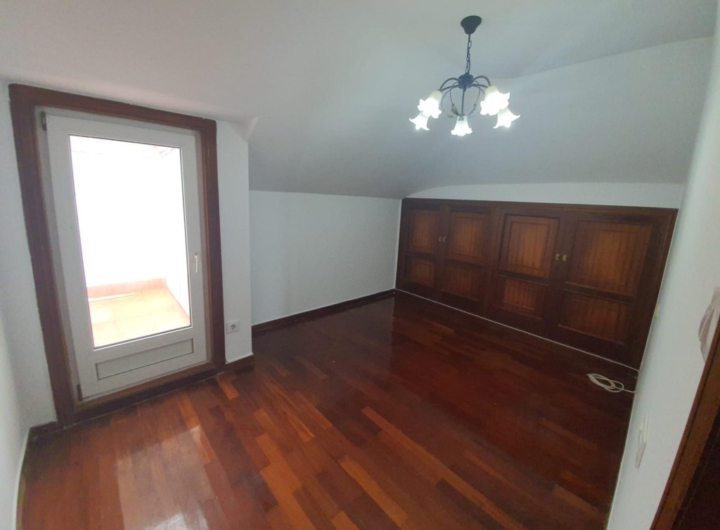 Imagen 4 de SE VENDE ÁTICO CON VISTAS AL MAR EN BAIO - PONTEVEDRA