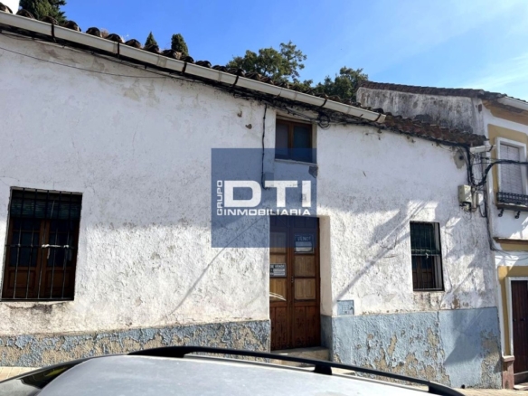 Imagen 2 de Casa de pueblo en Cortegana con patio