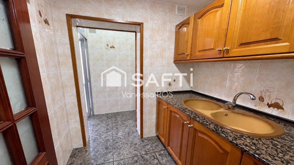 Imagen 4 de Descubre este acogedor piso y su excelente comunicación con Barcelona.