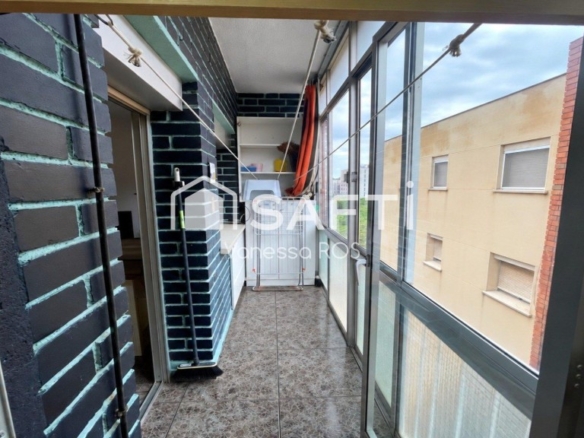 Imagen 1 de Descubre este acogedor piso y su excelente comunicación con Barcelona.