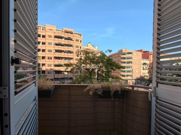 po-1276809-imagen - El Club del Propietario Imagen 1 de Piso económico con balcón en Plaza del Treball (Lleida)