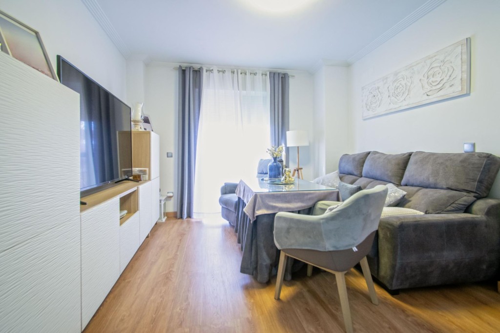 Imagen 4 de ¡Oportunidad única en Torreblanca! Espectacular piso completamente reformado y amueblado
