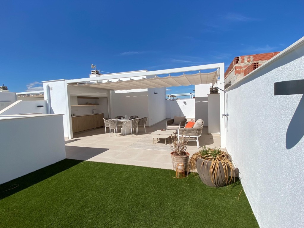 Imagen 3 de Bungalows de nueva construcción en Pilar de la Horadada con piscina y cerca de la playa