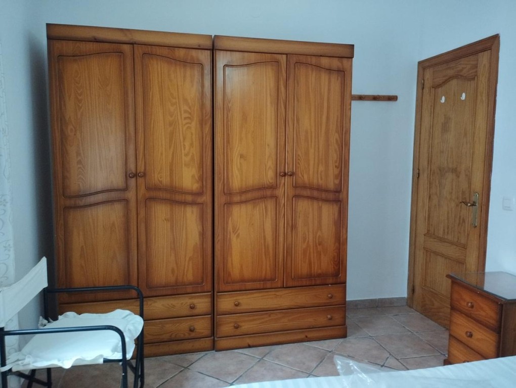 Imagen 4 de APARTAMENTO BAJO DE 1 DORMITORIO CERCA DEL MAR EN ZONA CENTRO