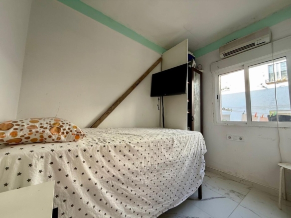 Imagen 4 de ¡Atención inversores y compradores! Vivienda en venta en c/ Perdiz